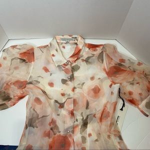 - New floral blouse /small